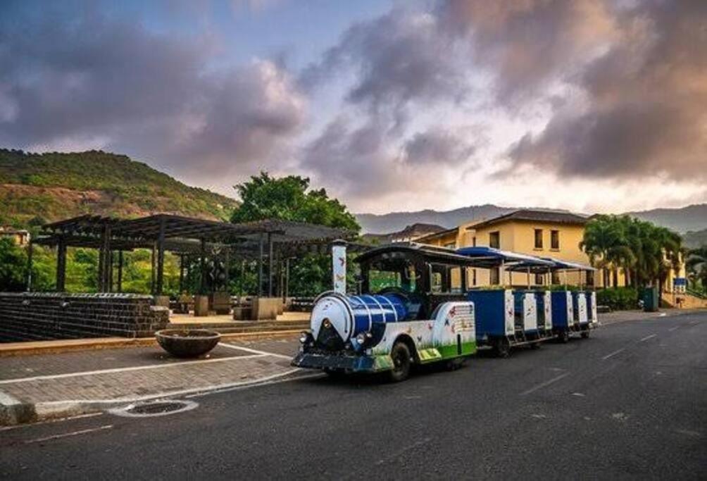 Apartmán Portofino Lavasa Exteriér fotografie